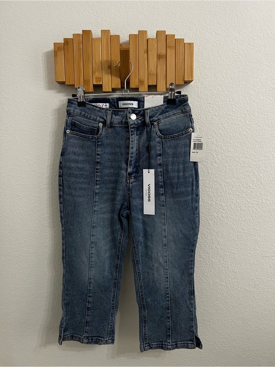 Vigoss Pants - Vigoss Indigo Straight-Leg Capri Jeans